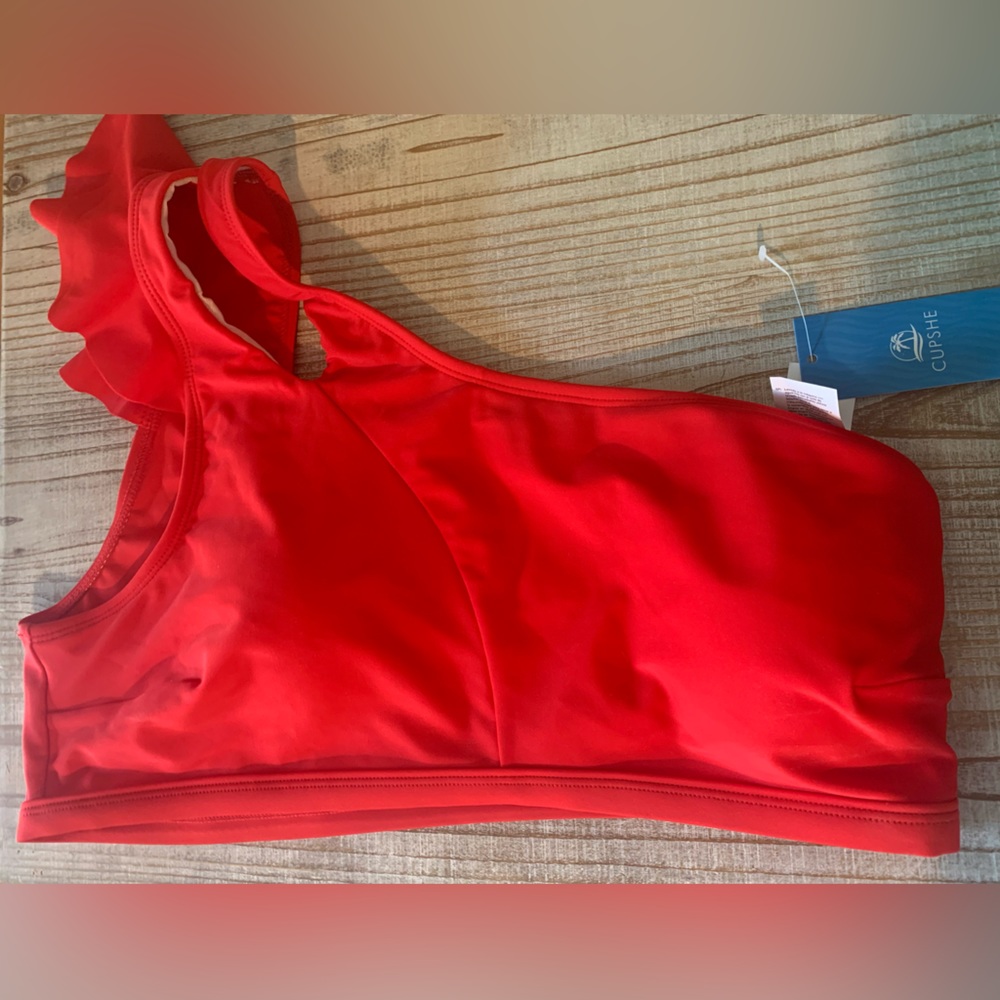 NWT two-piece swimsuit by Cupshe - Picture 5 of 6